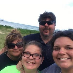 Meet your Posher, Lori